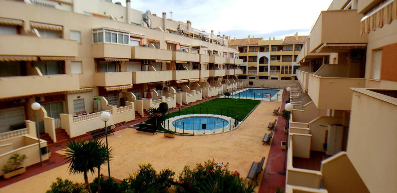 Roquetas Beach House Apartamento Fresco Con Piscina Roquetas de Mar Eksteriør billede